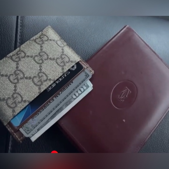 Cartier Passport Holder Burgundy Leather with Gold Accents - Picture 6 of 6